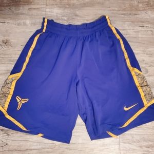 Nike kobe basketball shorts(DS)